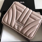 スーパーコピーブラダ財布